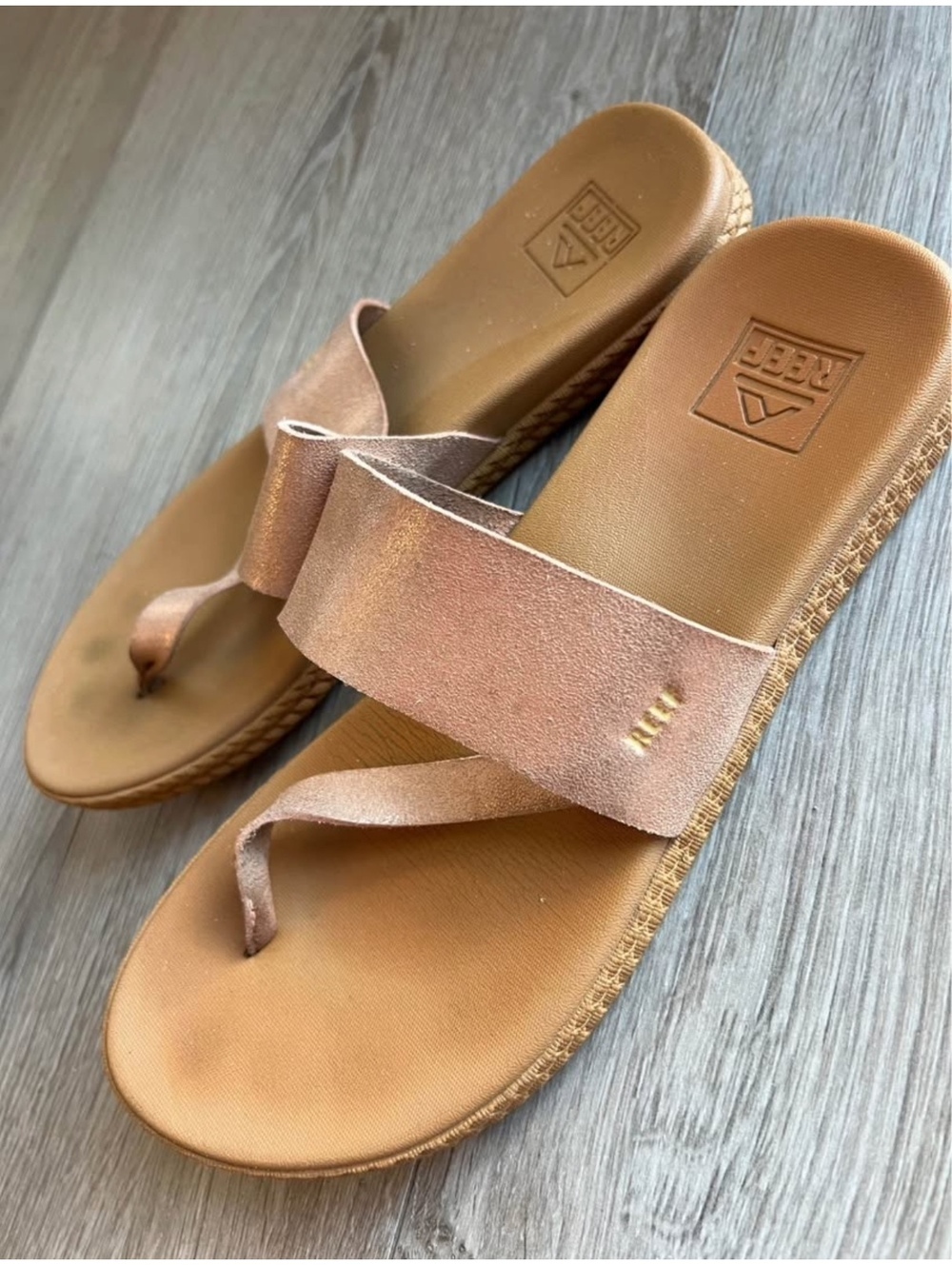 REEF Cushion Bounce Sol Sandals Size 8 Rose Gold
